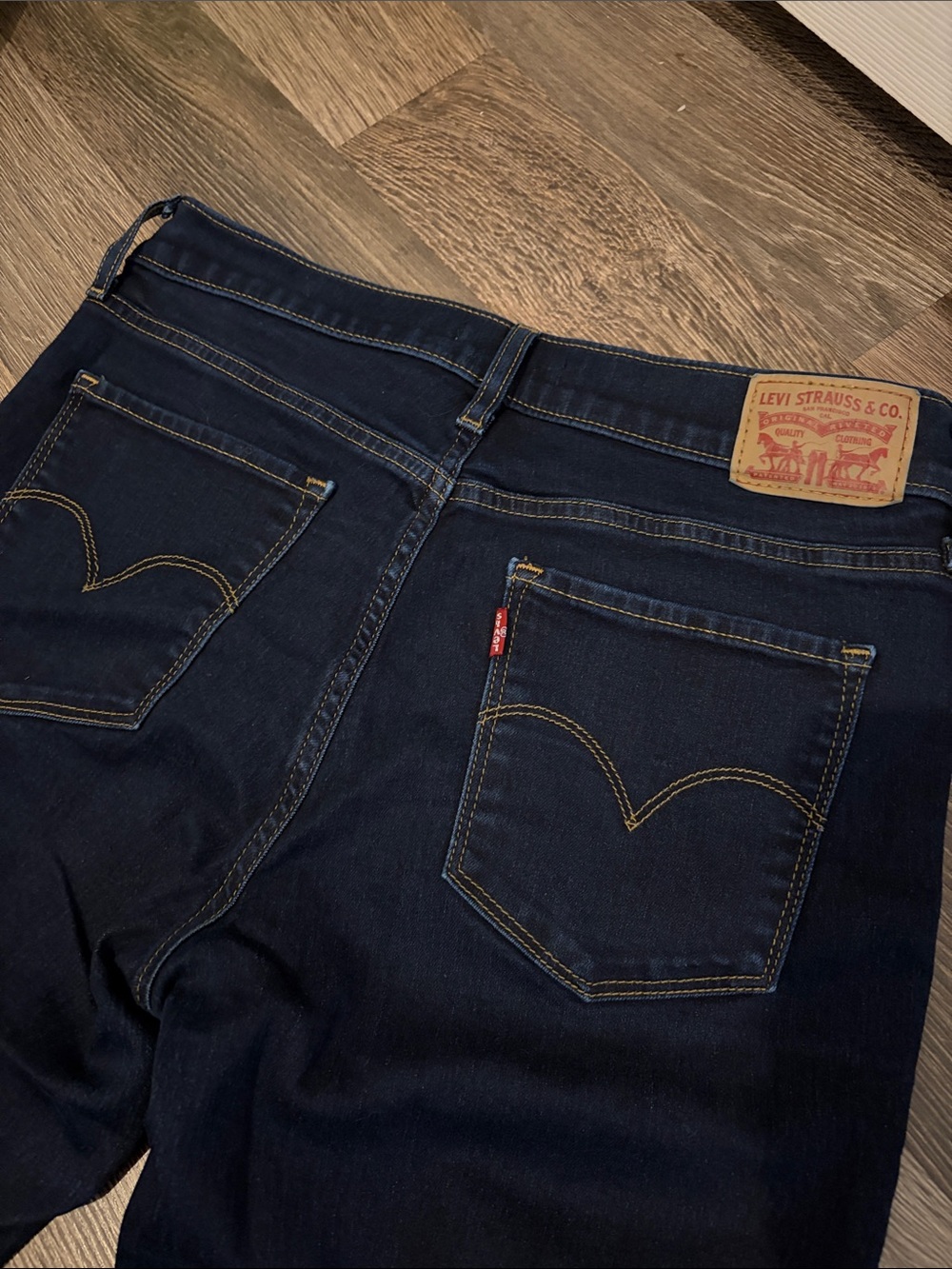 Levi's Men's Navy Slim Straight Jeans